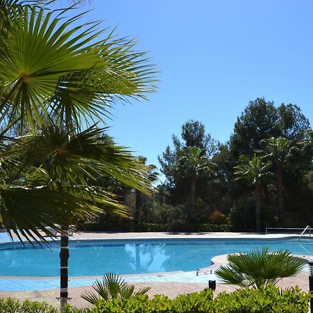 Lovely Familiar Apartment With Pool In Cap ซาลอว์ ภายนอก รูปภาพ
