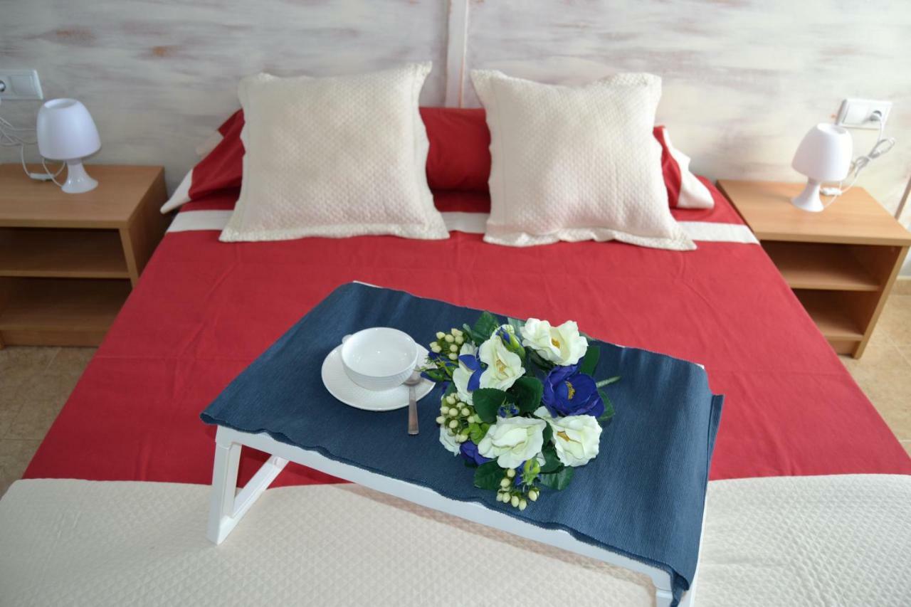 Lovely Familiar Apartment With Pool In Cap ซาลอว์ ภายนอก รูปภาพ