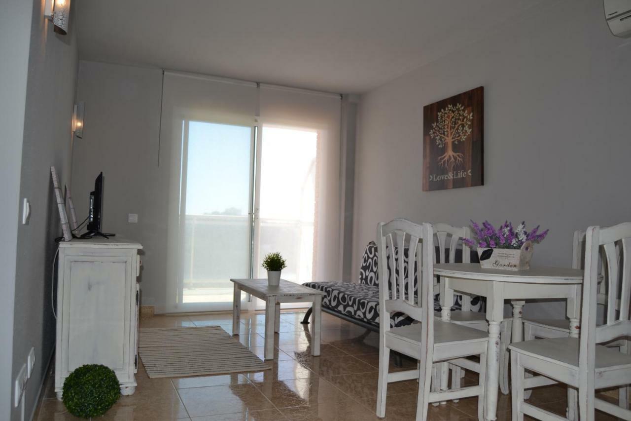 Lovely Familiar Apartment With Pool In Cap ซาลอว์ ภายนอก รูปภาพ