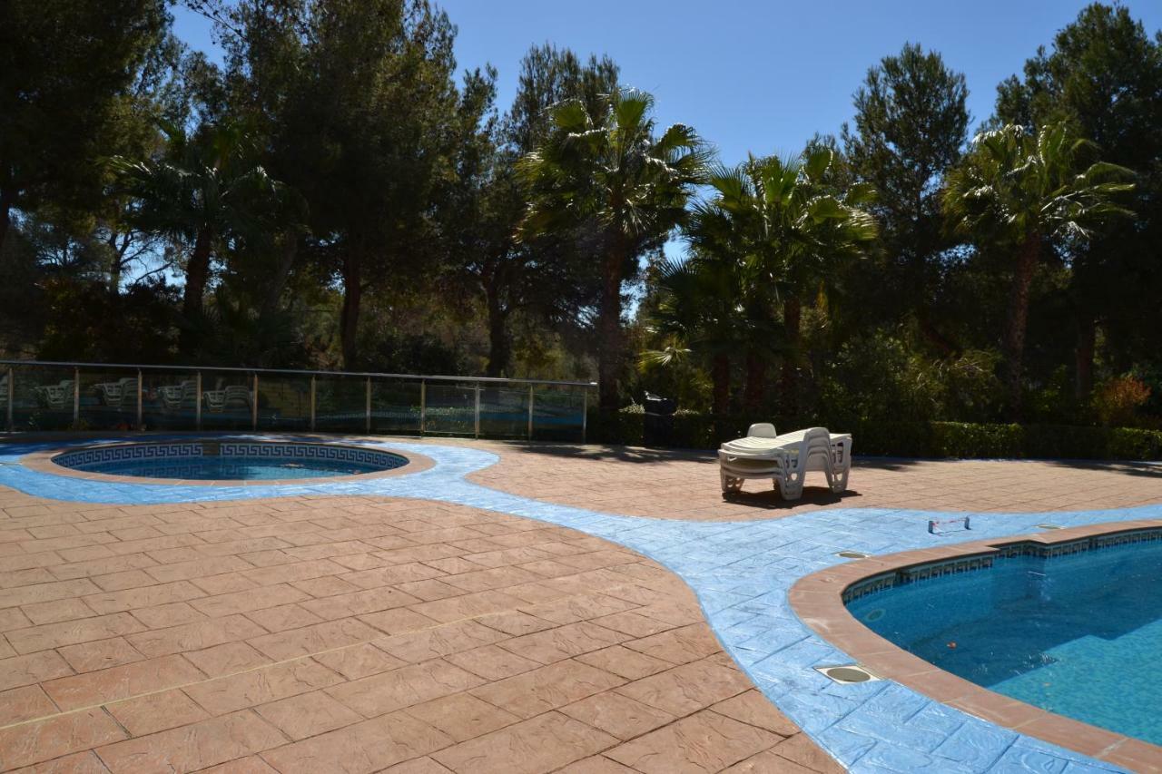 Lovely Familiar Apartment With Pool In Cap ซาลอว์ ภายนอก รูปภาพ